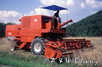 Poland harvest kombajn żniwa pole rolnik