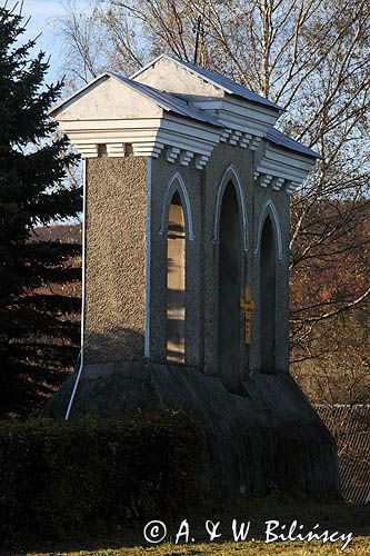 Końskie, dzwonnica przy kościele pod wezwaniem Przemienienia Pańskiego, Pogórze Dynowskie