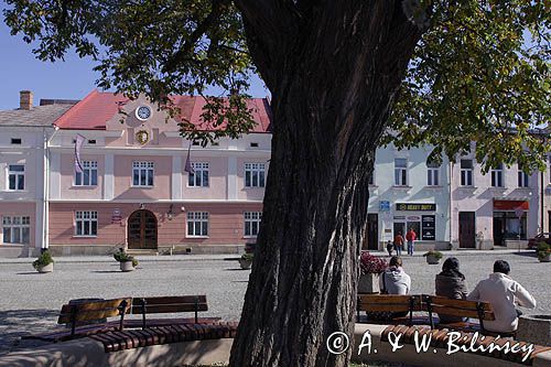 Krosno rynek i ratusz - 'budynek pod zegarem'