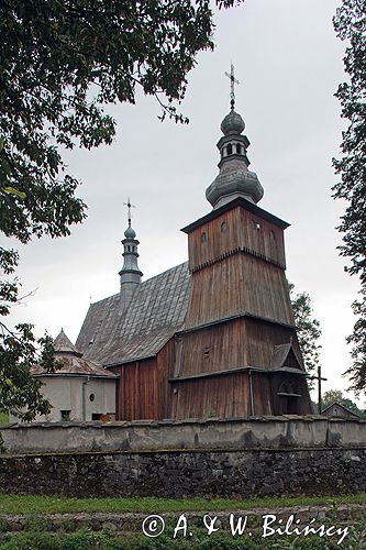 Krużlowa Wyżnia zabytkowy późnogotycki kościół z 1520 roku powiat Nowy Sącz