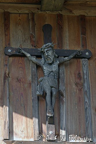 Łaszew zabytkowy kościół drewniany z I połowy XVI wieku, powiat Wieluń