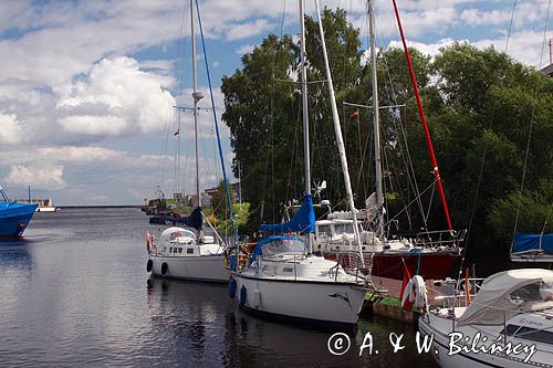 pomost dla jachtów w Roja, Zatoka Ryska, Łotwa Roja harbour, Riga Bay, Latvia