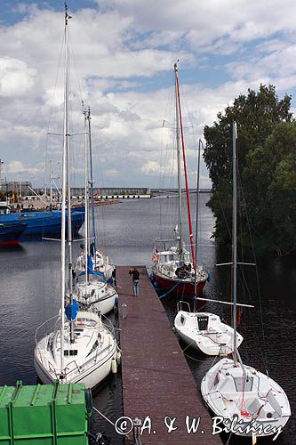 pomost dla jachtów w Roja, Zatoka Ryska, Łotwa Roja harbour, Riga Bay, Latvia