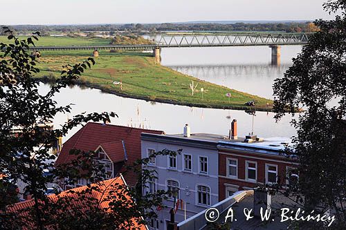 Lauenburg, rzeka Łaba, Elbe, panorama rzeki spod zamku, Szlezwik-Holsztyn, Niemcy