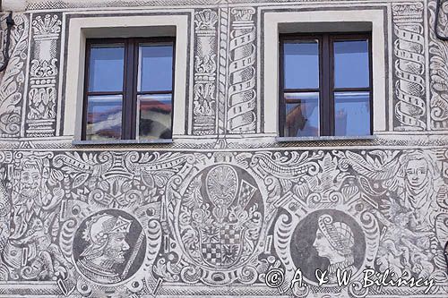 Legnica, kamieniczki na Rynku, polichromie