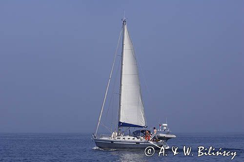 jacht typu Ovnie, s/y Liberte w cieśninie The Swinge, Atlantyk