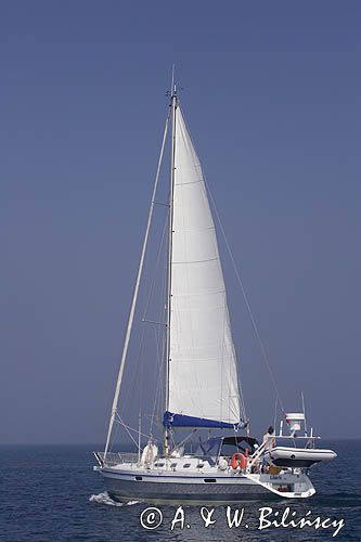 jacht typu Ovnie, s/y Liberte w cieśninie The Swinge, Atlantyk