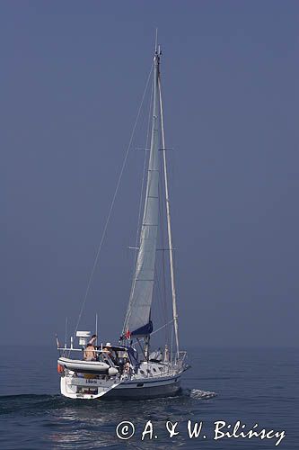 jacht typu Ovnie, s/y Liberte w cieśninie The Swinge, Atlantyk