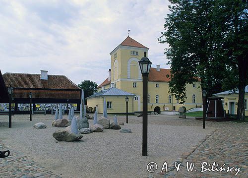 Zamek - muzeum, Widawa-Ventsplis, Łotwa