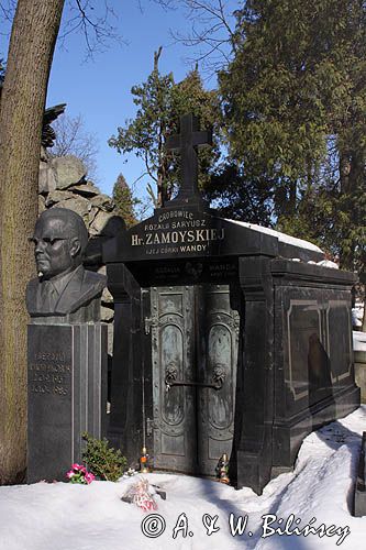 Lwów, grób hr. Zamoyskiej na Cmentarzu Łyczakowskim, Ukraina