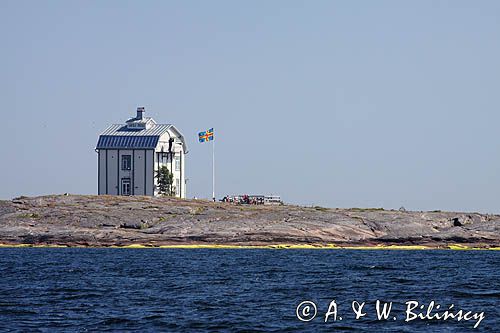 u wejścia do portu zachodniego w Mariehamn, Alandy, Finlandia near West Harbour, Mariehamn, Alands, Finland