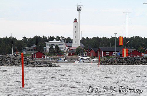 port jachtowy w Marjaniemi na wyspie Hailuoto, Finlandia, Zatoka Botnicka