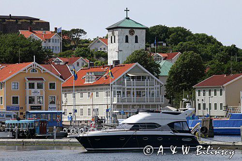 Marstrand, port jachtowy i twierdza. Szwecja Zachodnia, Kattegat