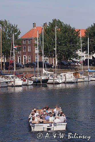 Middelburg, zwiedzanie miasta łódką po kanałach, Holandia