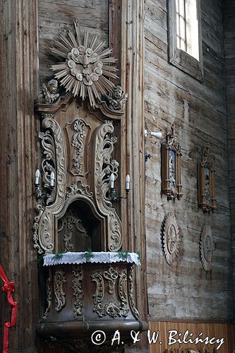 Mnichów zabytkowy kościół barokowy z 1765-70 roku powiat Jędrzejów