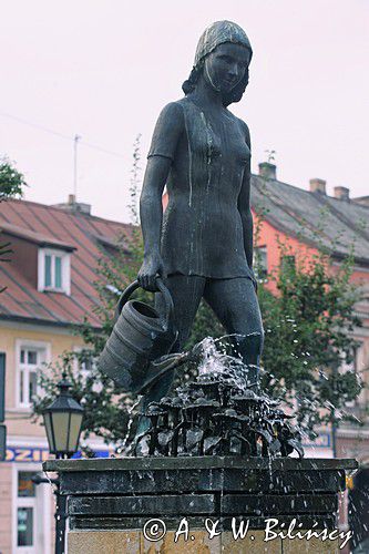 fontanna Dziewczyna z konewką, Nakło nad Notecią