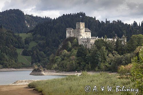 Zalew Czorsztyński, Zamek Dunajec w Niedzicy, Pieniny