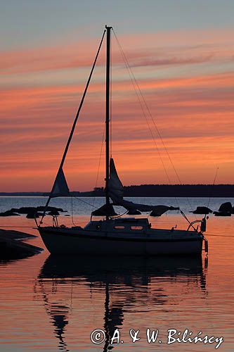 Jacht o zachodzie słońca, Nuokot, Zatoka Fińska, Finlandia