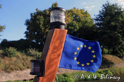 rzeka Odra, flaga Unii Europejskiej na Dominice