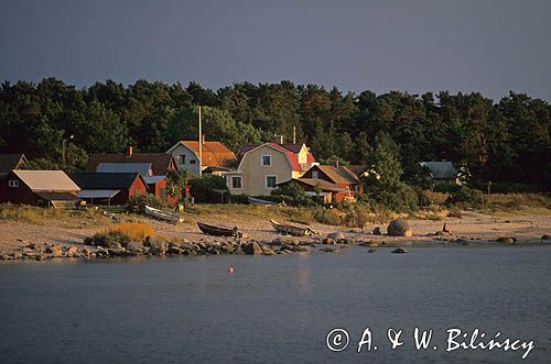 plaża w wiosce rybackiej Byxelkrok na północy Olandii, Wyspa Oland, Szwecja