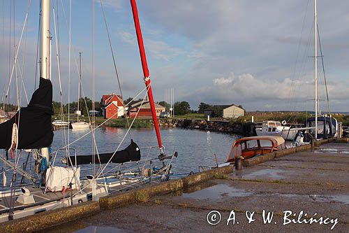 port Orissaare, wyspa Sarema, Saaremaa, Estonia Orissaare harbour, Saaremaa Island, Estonia