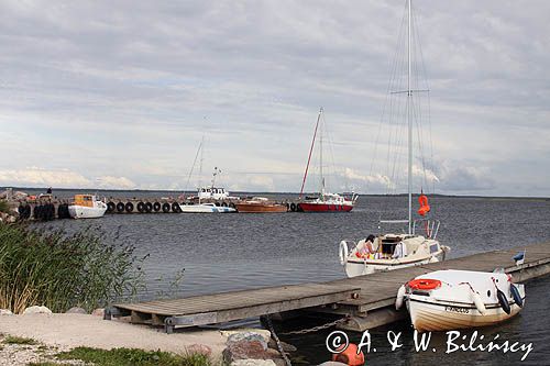 port Orissaare, wyspa Sarema, Saaremaa, Estonia Orissaare harbour, Saaremaa Island, Estonia