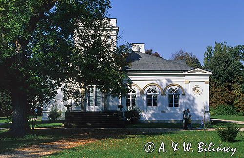 Orońsko, pałac klasycystyczny, Centrum Rzeźby Polskiej, pałac malarza Józefa Brandta