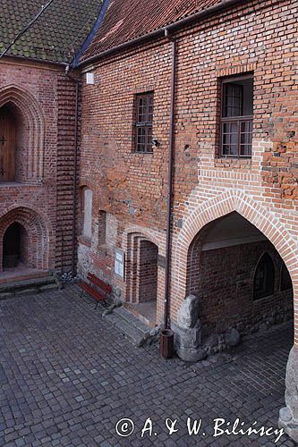 Ostróda, zamek pokrzyżacki, dziedziniec