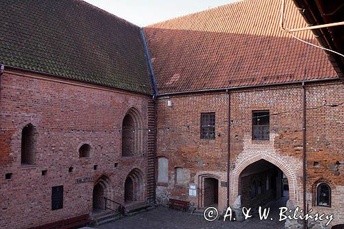 Ostróda, zamek pokrzyżacki, dziedziniec