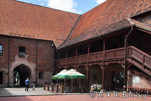 Ostróda, zamek pokrzyżacki, dziedziniec