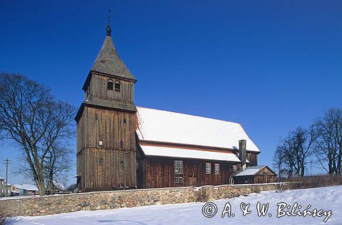 zabytkowy kościół we wsi Ostrykół, Mazury