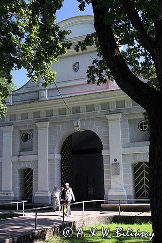 Brama Tallińska w Parnu, Parnawa, Estonia Tallin Gate in Parnu, Estonia