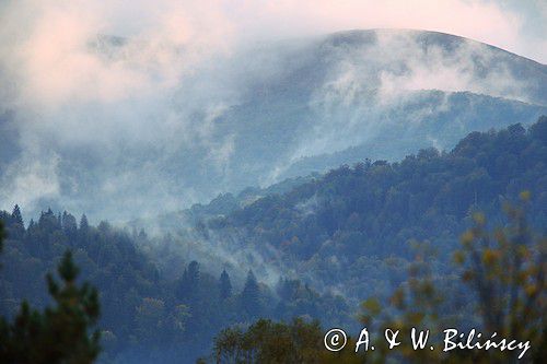 Mgły i chmury nad połoninami, widok z Dolistowia, Podczas pleneru Bieszczady dniem i nocą,26-28.09.2014