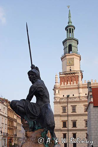 Poznań, Stary Rynek Ratusz i fontanna Marsa