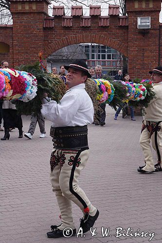 Rabka, palmy wielkanocne, Niedziela Palmowa, kościół pw św Marii Magdaleny