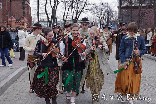 Rabka, palmy wielkanocne, Niedziela Palmowa, kościół pw św Marii Magdaleny