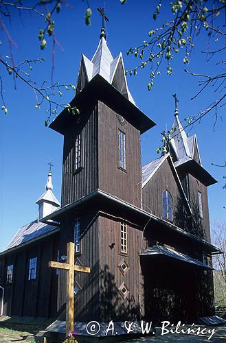Roztoki Dolne, kościół, Bieszczady, drewniana cerkiew filialna p.w. św. Michała Archanioła z 1830 r., od 1947 r. użytkowana jako kościół