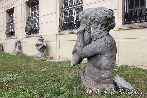 Zamek w Rydzynie - barokowa rezydencja Leszczyńskich wzniesiona w latach 1682 - 1695