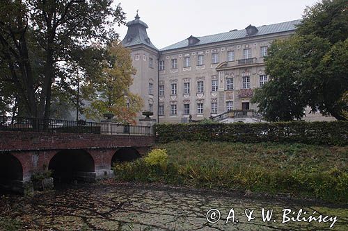 Zamek w Rydzynie - barokowa rezydencja Leszczyńskich wzniesiona w latach 1682 - 1695