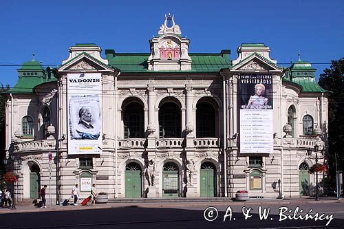 Ryga, neobarokowy gmach Teatru Narodowego, Łotwa