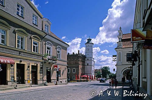 Sandomierz ul. Opatowska i ratusz