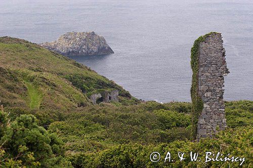 ruiny Silver Mines na wyspie Liitle Sark, Channel Islands, Anglia, Wyspy Normandzkie, Kanał La Manche