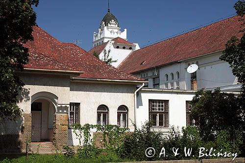 Sarospatak, budynki modernistyczne, zaprojektowane przez Imre Makovecza, Węgry