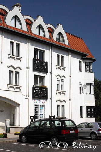 Sarospatak, budynki modernistyczne, zaprojektowane przez Imre Makovecza, Węgry