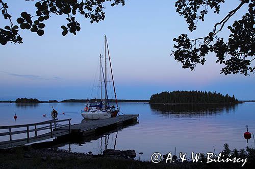 port jachtowy przy wyspie Seliskeri, Finlandia, Zatoka Botnicka, Park Narodowy