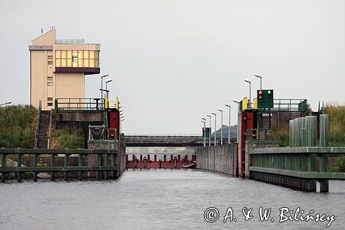 śluza Dwory, kanał Dwory, szlak wodny Wisły, Małopolska