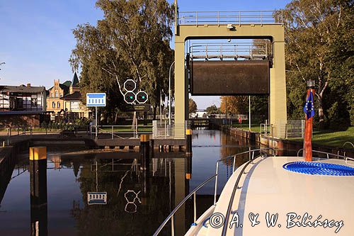 śluza Parchim, Muritz-Elde wasser strasse, Pojezierze Meklemburskie, Meklemburgia-Pomorze Przednie, Niemcy