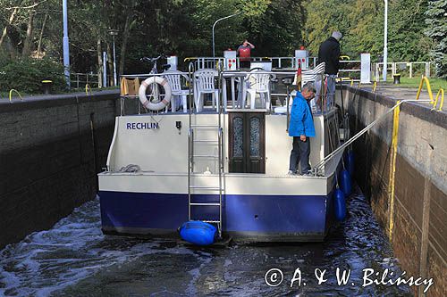 śluza Steinhavel, Fürstenberg, nad rzeką Havel, Obere Havel Wasser Strasse, Pojezierze Meklemburskie, Brandenburgia, Niemcy