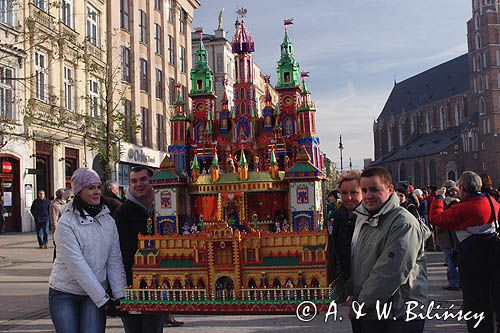 Szopki Krakowskie na Rynku pod pomnikiem Mickiewicza w pierwszy czwartek grudnia, Kraków Christmas cribs, Cracow, Poland