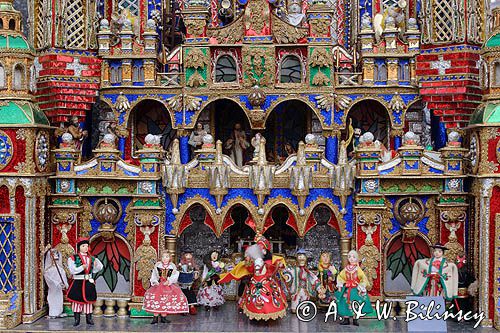 Szopki Krakowskie na Rynku pod pomnikiem Mickiewicza w pierwszy czwartek grudnia, Kraków Christmas cribs, Cracow, Poland